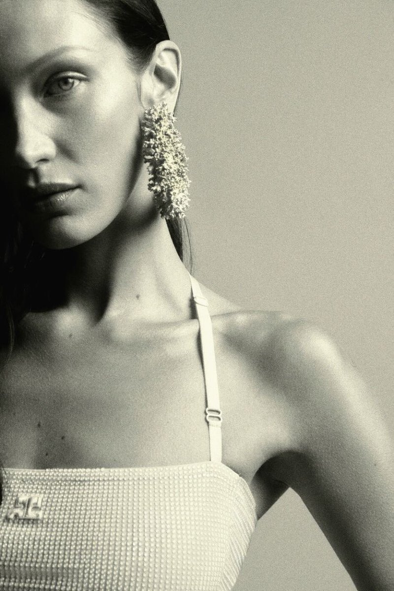 bella hadid for courrèges ss23 ☆