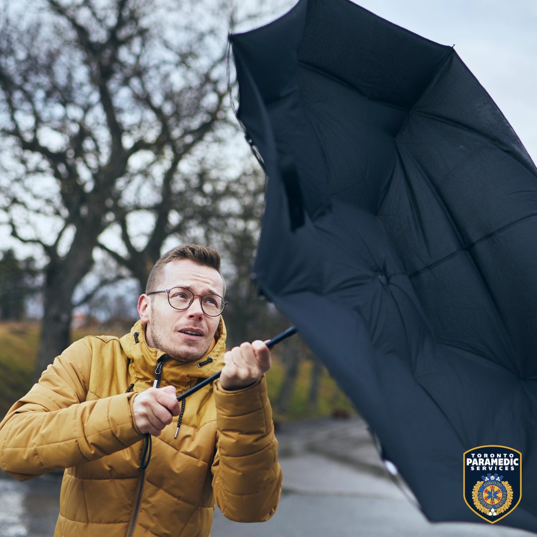 There is potential for the heavy rainfall ☔throughout Toronto to turn into wet snow ❄️ tonight. Remember to dress for the weather, be mindful of slippery road and sidewalk conditions, and if you have to drive, leave extra space between the vehicles around you. #BePrepared