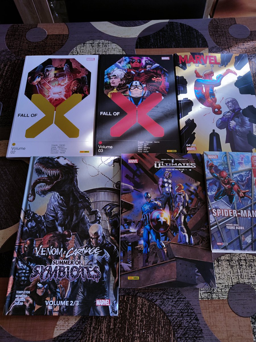 intru85's tweet photo. 1er Réception de #comics @paninicomicsfra un mois d'avril chargé. Big up à la collection #marvelpocket pas cher, de qualité avec des titres d'exception dommage que ai déjà le reste en Deluxe et omnibus. https://t.co/rF4BwrKlac