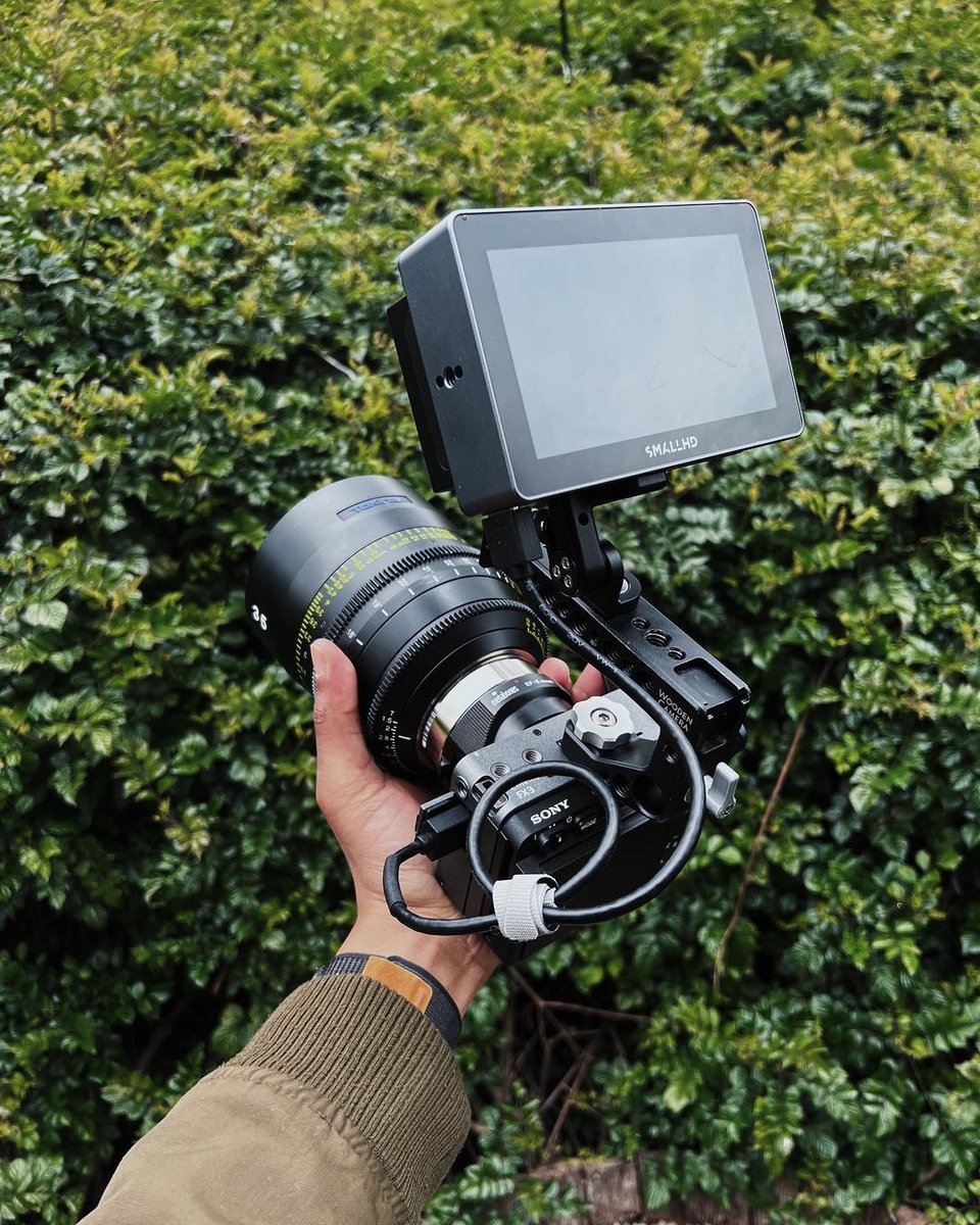 Shop our Spring Sale and save on Smart 5 Monitors and Indie 7🌻🎥
Terms and Conditions Apply. While Supplies last.
Shop here ➡️ bit.ly/3J547qA

📸 Julien A Jarry
#smallhd #creativesolutions #springsale #cinematography #filmmaker #production #cameragear