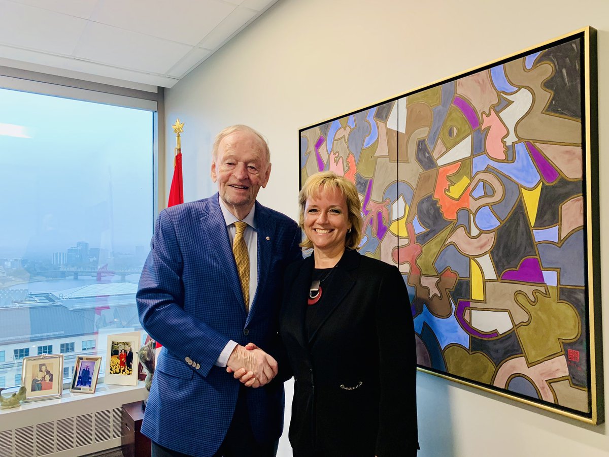 🇭🇺🤝🇨🇦 Wonderful to see the Right Honourable Jean Chrétien, who was 🇨🇦Prime Minister when 🇭🇺Hungary joined NATO 25 years ago. His leadership has been greatly appreciated.