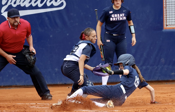 GBSoftballU18's tweet photo. Ready to take on the world in Sao Paolo 🌍🥎

@BritishSoftball is excited to announce the U18 Roster &amp; Staff for this summer's @WBSC World Cup Pool A! 

READ: https://t.co/gVluu2AShr

#LetsGoGB 🇬🇧 | 📸 @Softball_Europe https://t.co/9vLikioPvF