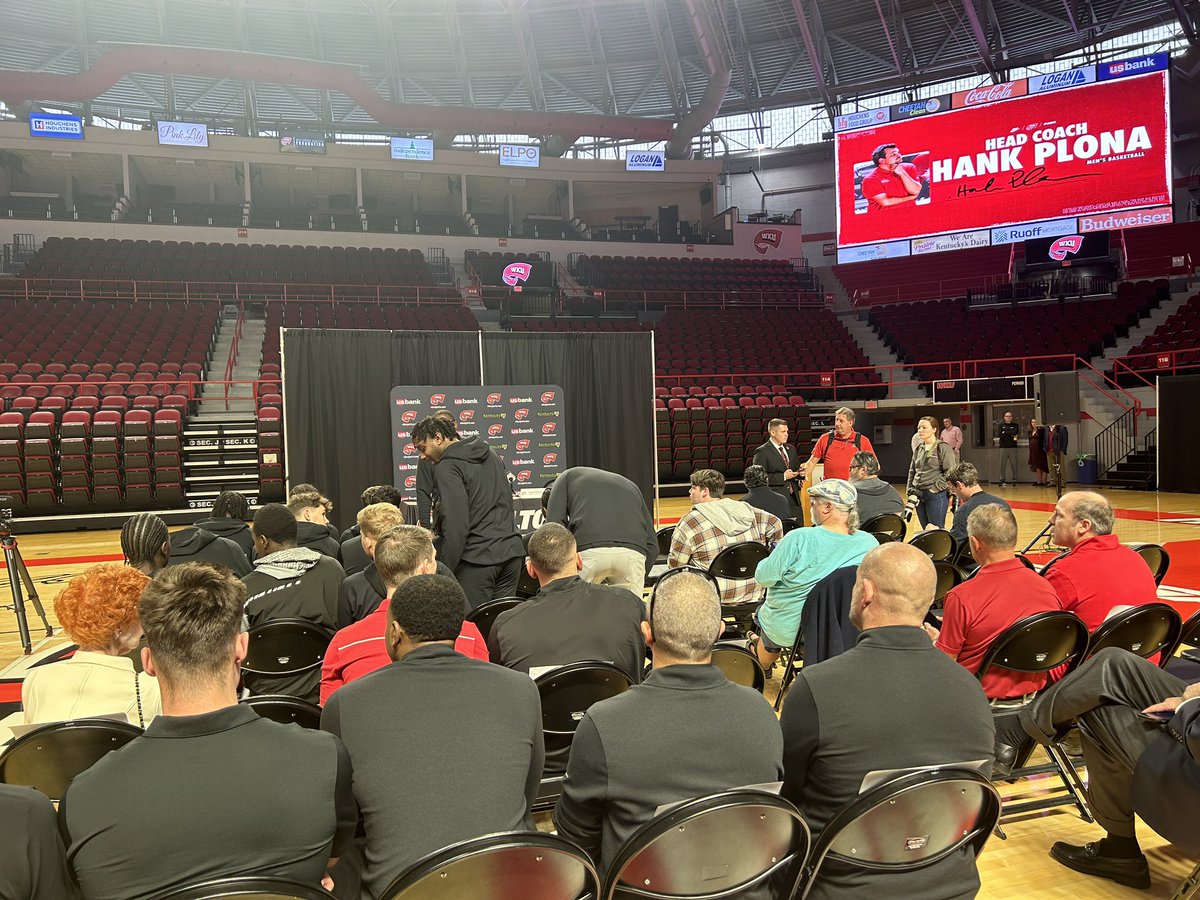 News 40 is in Diddle Arena for the introduction of WKU’s next head coach, Hank Plona! Tune in this evening to hear what Hilltopper Nation can expect from the programs 17th head coach.