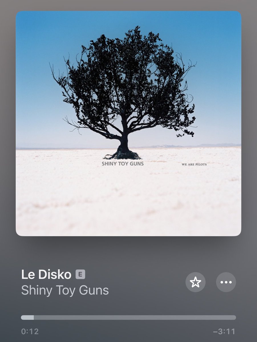 thick lizzy tweet media