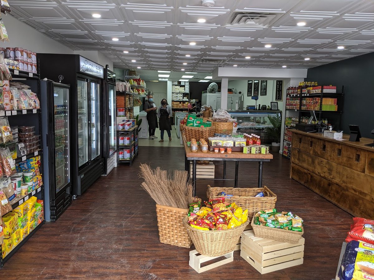 TheNewJSQ's tweet image. Hilsa Grocery is your one stop shop for all Bengali goods- a Newark Ave favorite!😋

📍 822 Newark Ave, Jersey City, NJ
#journalsquare #jsq #jerseycitynj #jcnj #hilsagrocery #bengaligrocery