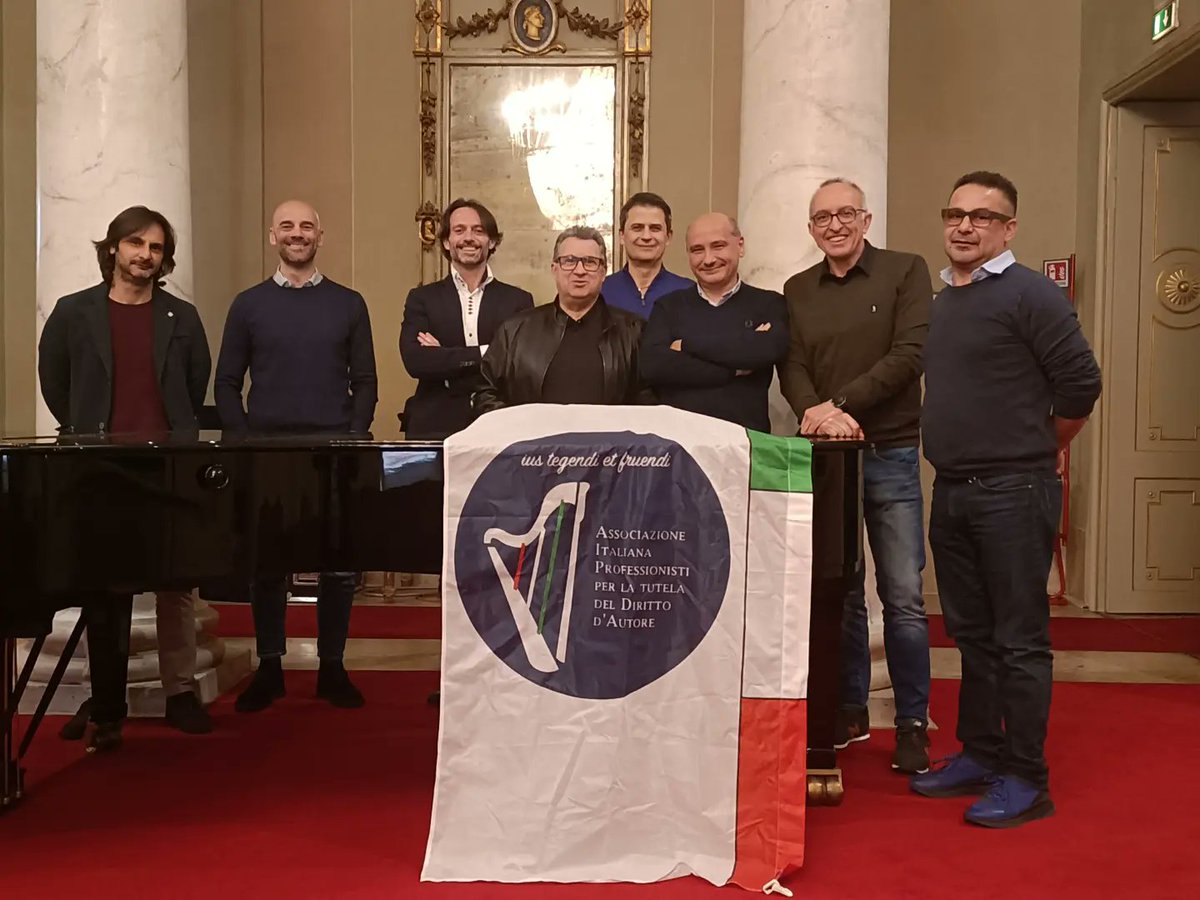 assprodida's tweet photo. Direttivo PRO.DI.DA  - Programmazione attività #2024 
Ringraziamo per l'ospitalità @ComunediRavenna e @ravennafestival per averci dato l'opportunità di usufruire di una splendida cornice. #teatrodantealigheri #ravenna
#professionistideldirittodautore 
#SIAE #mandatari https://t.co/MNFwN9aUiX