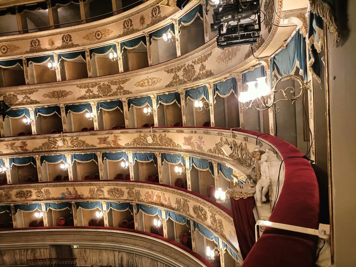 assprodida's tweet photo. Direttivo PRO.DI.DA  - Programmazione attività #2024 
Ringraziamo per l'ospitalità @ComunediRavenna e @ravennafestival per averci dato l'opportunità di usufruire di una splendida cornice. #teatrodantealigheri #ravenna
#professionistideldirittodautore 
#SIAE #mandatari https://t.co/MNFwN9aUiX