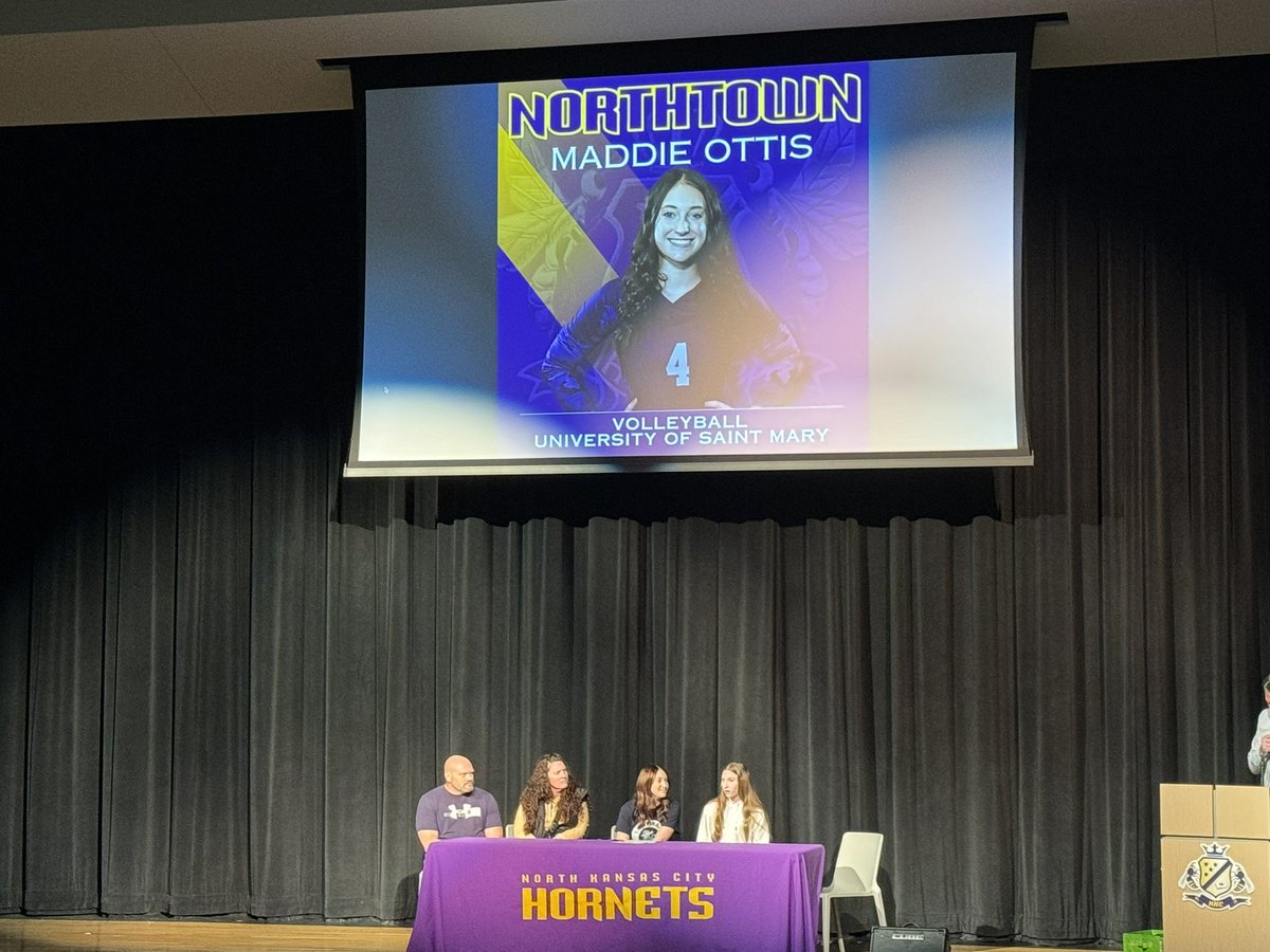 CoachStrack's tweet image. Congrats Maddie Ottis!