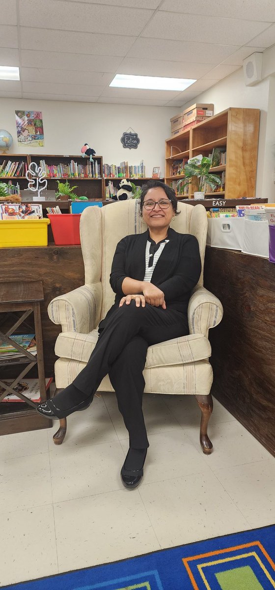 Cooke Elementary has a new librarian! Ms. April has joined Cooke, and she is a big hit with students and staff! Welcome, Ms. April! #cookeelementary #greatnesseverywhere #Cleburneschoollibraries #loveyourlibrary #readersareleaders
