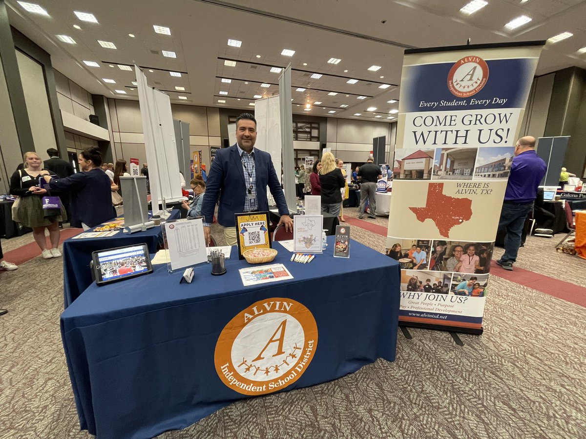 iperaltaAISD's tweet photo. Recruiting the future at Texas State Job Fair 2024 @AlvinISD_EL @AlvinISD https://t.co/LsgVvzB9jd
