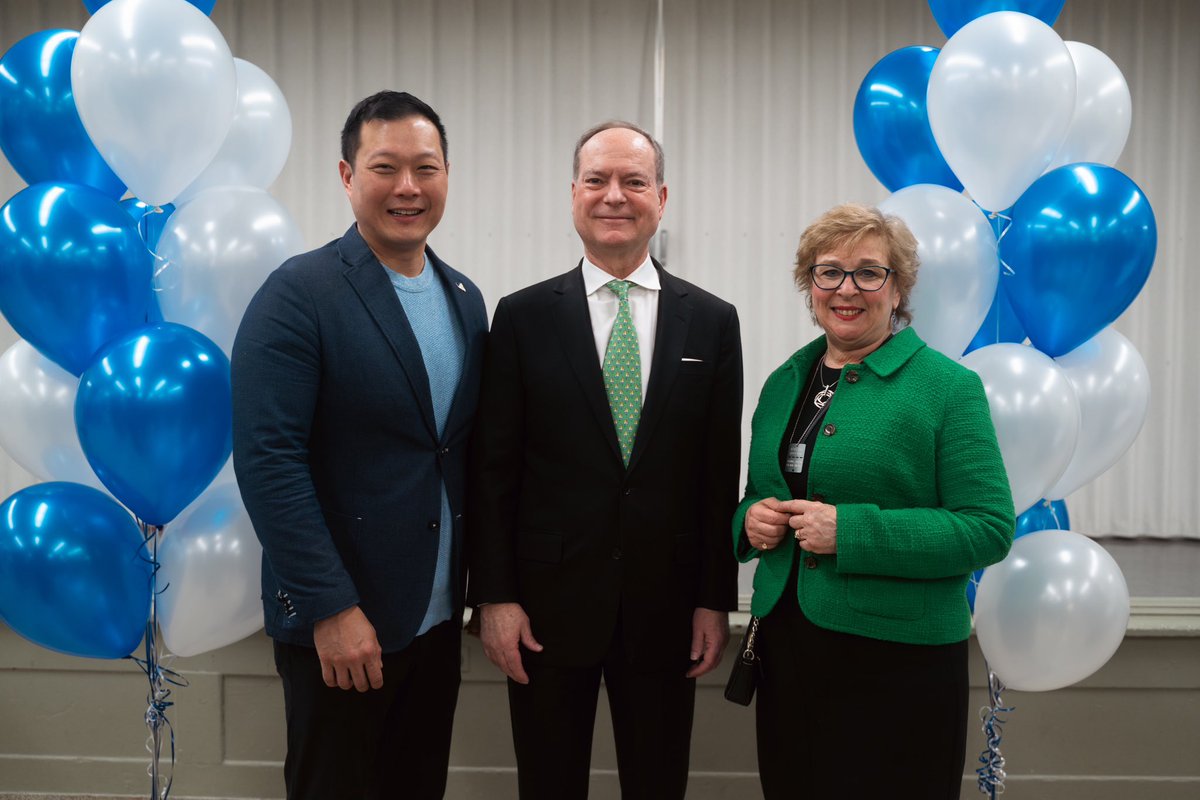 No rain will dampen our shine 🌧☀️ This morning, MPP @robinmartinpc and I welcomed Finance Minister @PBethlenfalvy to #NorthYork to present on Ontario's 2024 budget. Thank you to everyone for attending!