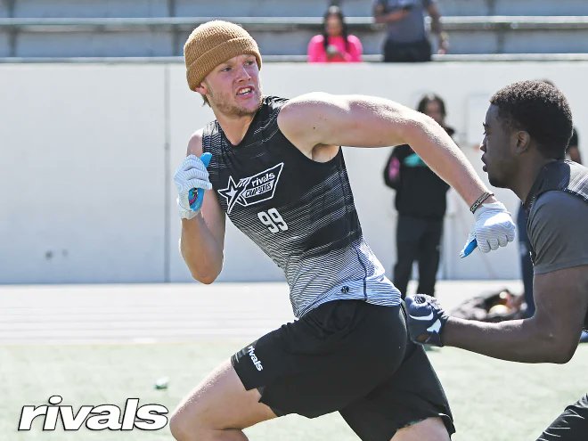 On Tuesday, Minnesota offered 2025 TE @vander_ploog who has in-state connections but also is good friends with recent #Gophers QB commitment @jackson_kollock. READ: minnesota.rivals.com/news/2025-te-w…