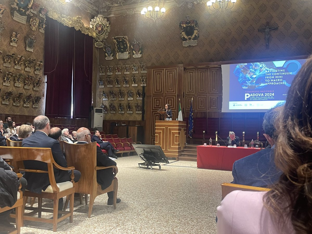 What a honour to give a talk in wonderful Aula Magna @HPDsurgery in Aula Magna where Galileo Galilei used to teach @Aicep4 Annual Conference @EAHPBA Topic: conversion therapy in #PDAC