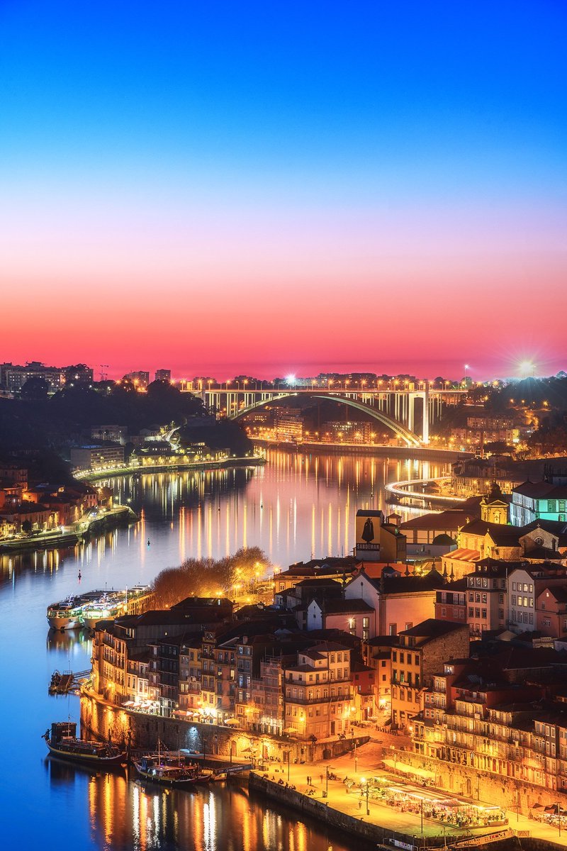 Gm MAGICAL PORTO is my one the best sunsets photos. It's a beautiful story from a magical town, and I spent all evening and night there to shoot it in different colors and times.. 0.40 $ETH Please RT/QT or support foundation.app/@nakulsharma07…