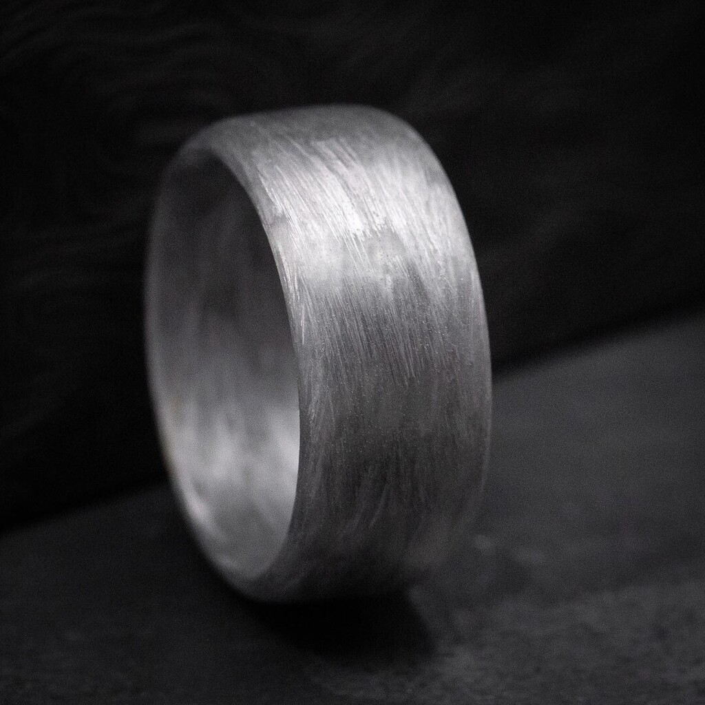 Silver Texalium Solid Carbon Fiber Ring.
.
.
.
#weddingring #weddingrings #customjewelry #customjewellery #customrings #weddingband #weddingbands #mensfashion #mensstyle #mensring #mensrings #revolutionjewelry