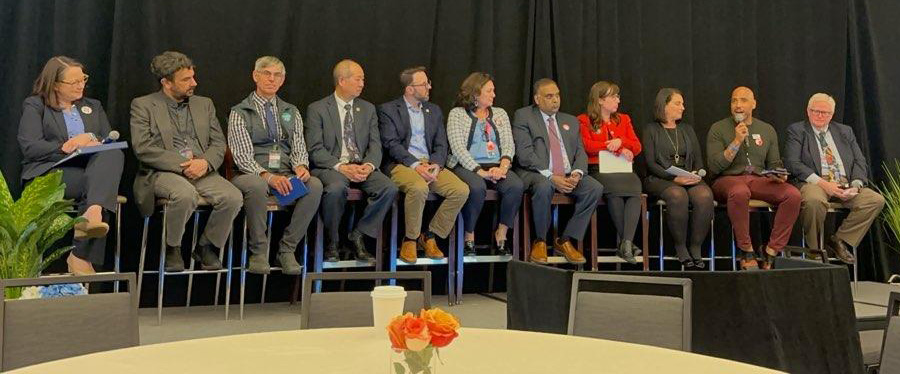 Yesterday's @MassGov Conference on Travel & Tourism ended with a vibrant panel of #TeamMassachusetts agencies. Always a pleasure to share a stage with leaders from @VisitMA @MassDeptAgr @MBTA @MassDCR @MassFilmOffice @Massport @MassGov and @FlyWorcester! #mapoli