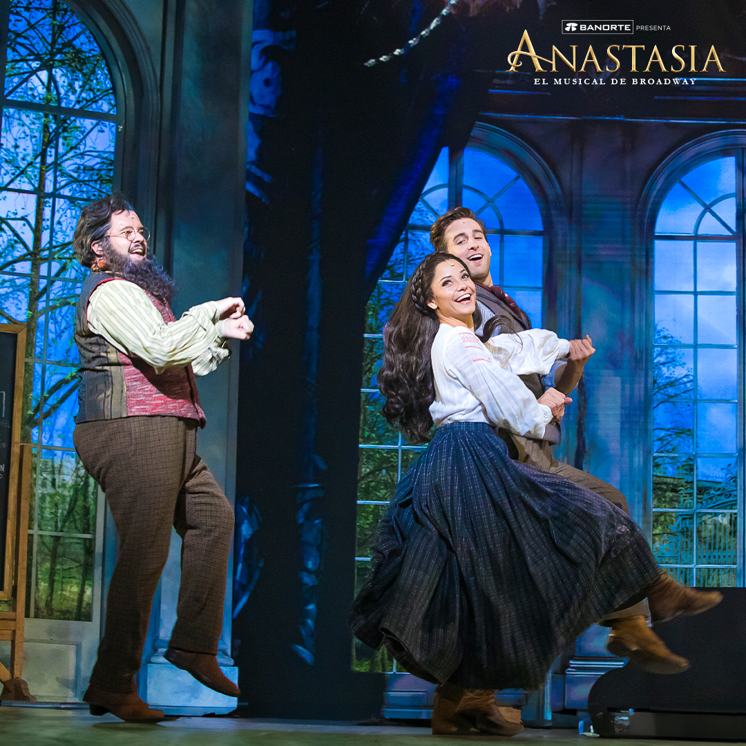 Anya: El Samovar, sin olvidar 🤔
al Duque idiota, el bebedor, 🍷
el gordo, el gato de Bombay y 😺
mi corcel, Romeo ¿no? 🐎
¿Qué más me he de aprender? 🤩

No te olvides que continúa nuestro maratón de pascua. 👑💜
🎟️🎟️🎟️ Boletos en taquilla y Ticketmaster: bit.ly/AnastasiaMx