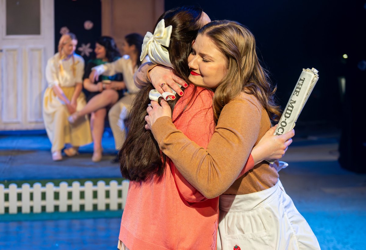 World premiere of The Gardening Club Musical. Oh the fun we had distributing illegal birth control in our 1950's suburbia 🩷🌿 Check them out on Instagram - this musical is going places!