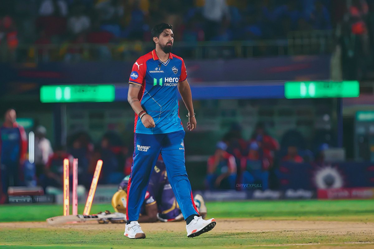 Cricket Picture that Goes Hard tweet media