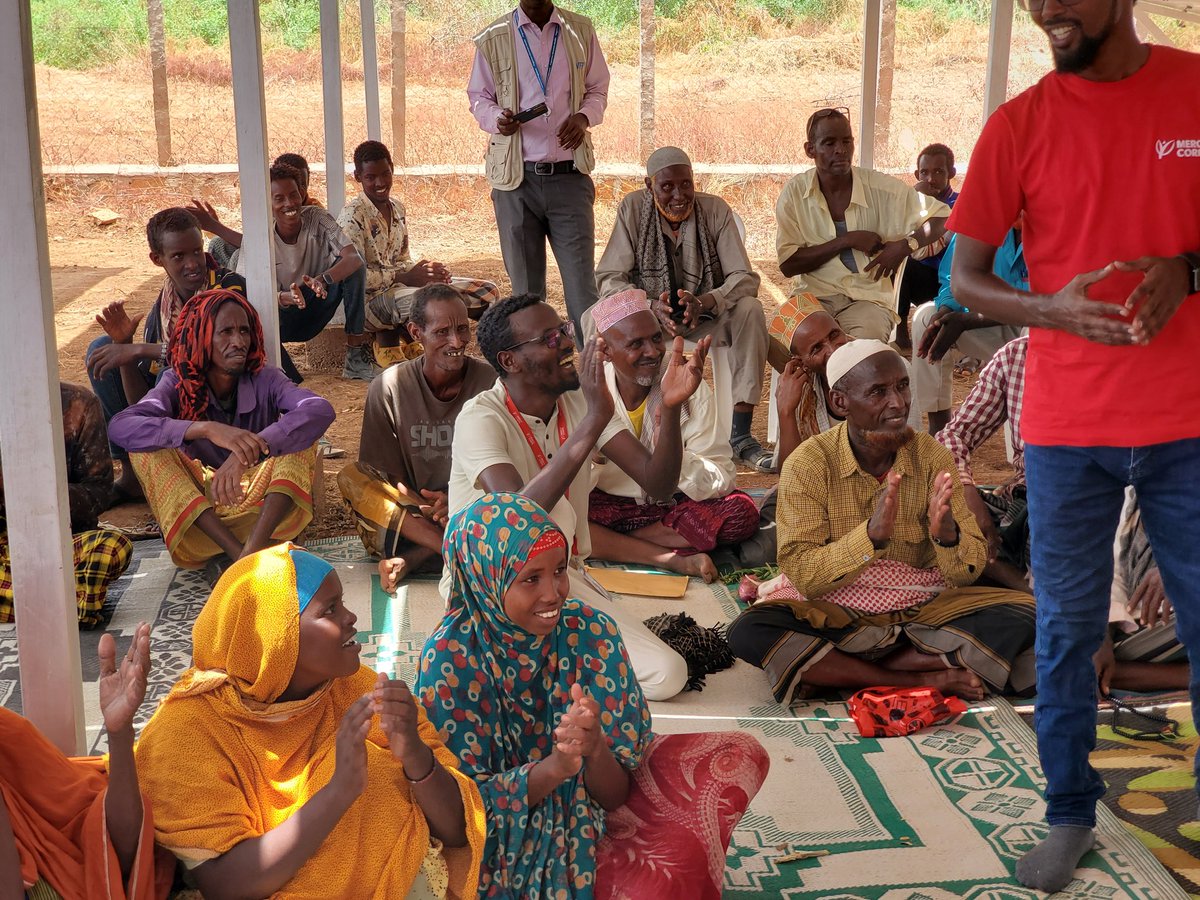 Sustainable access to water and energy is assured through solar pumps & power station and over 5 KM of water channels, next steps of climate adaption is introduction of 'half moon retention'. Farmers indicate on the need to improve storage and transportation & we are on it 3/5