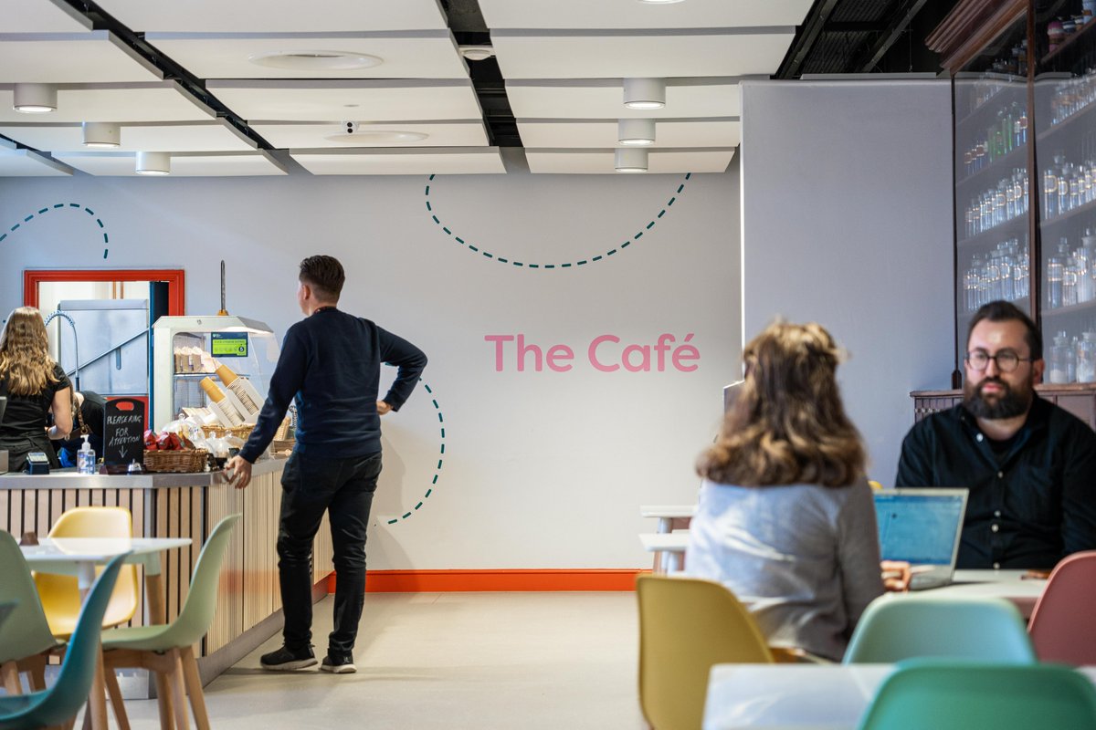 Our friends @thackraymuseum next door to St James' Hospital do indeed have a great cafe. And they are shortlisted for @MandHShow Cafe of the Year. Please do vote and support awards.museumsandheritage.com/2024-shortlist/