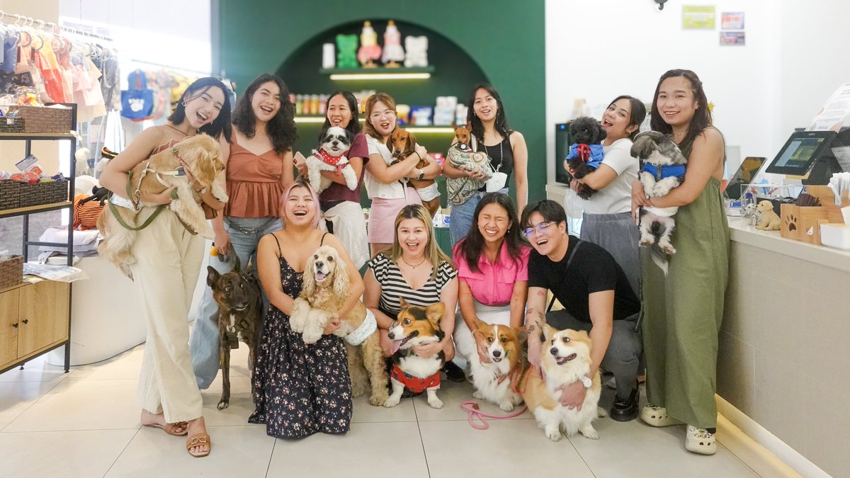 🐾Pet owners, influencers, and fur babies alike had a pawsome experience at the first-ever BlogaCares for BlogaPets gathering at Puppy’s Kitchen in Eastwood City last March 21. 📖Read more about it here blogapalooza.ph/post/brunch-pl… #BlogaCares #ElevateInfluence #Petowners