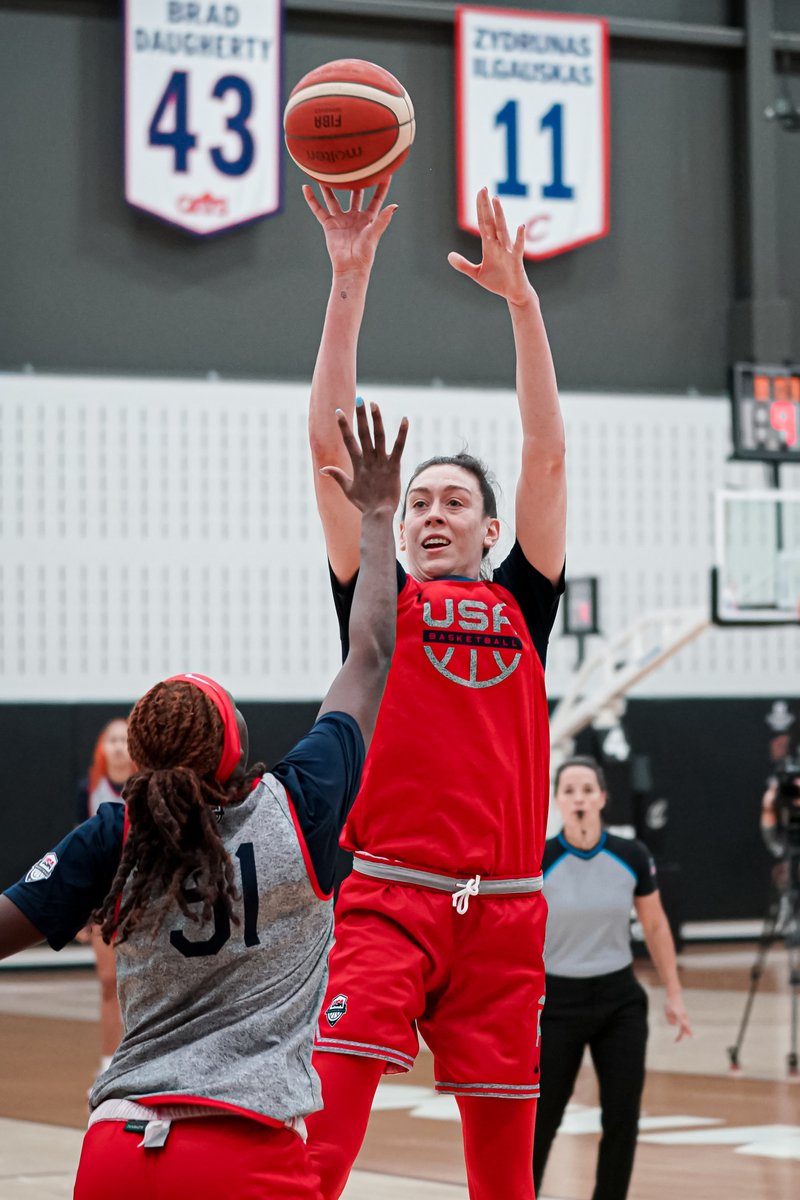 Back to work 💼

🇺🇸 #USABWNT training camp is underway in Cleveland