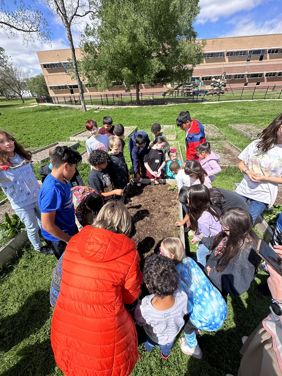 Remy McLaughlin tweet media