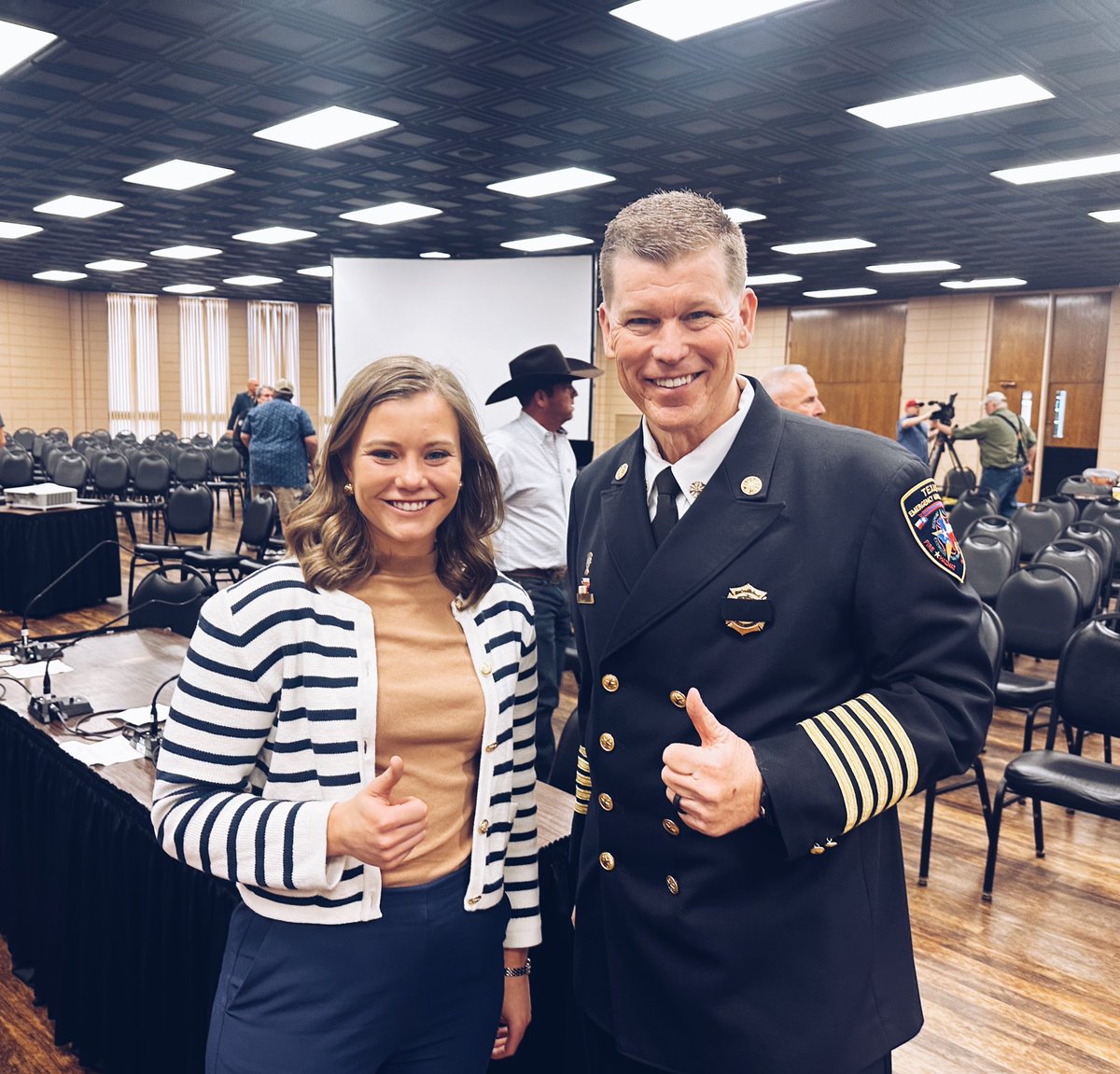 Yesterday, I had the privilege of meeting Chief Kidd, his exceptional leadership amidst the wildfires is truly inspiring and so impressive. I learned so much about what TDEM and TFS did to help these communities during the wildfires.