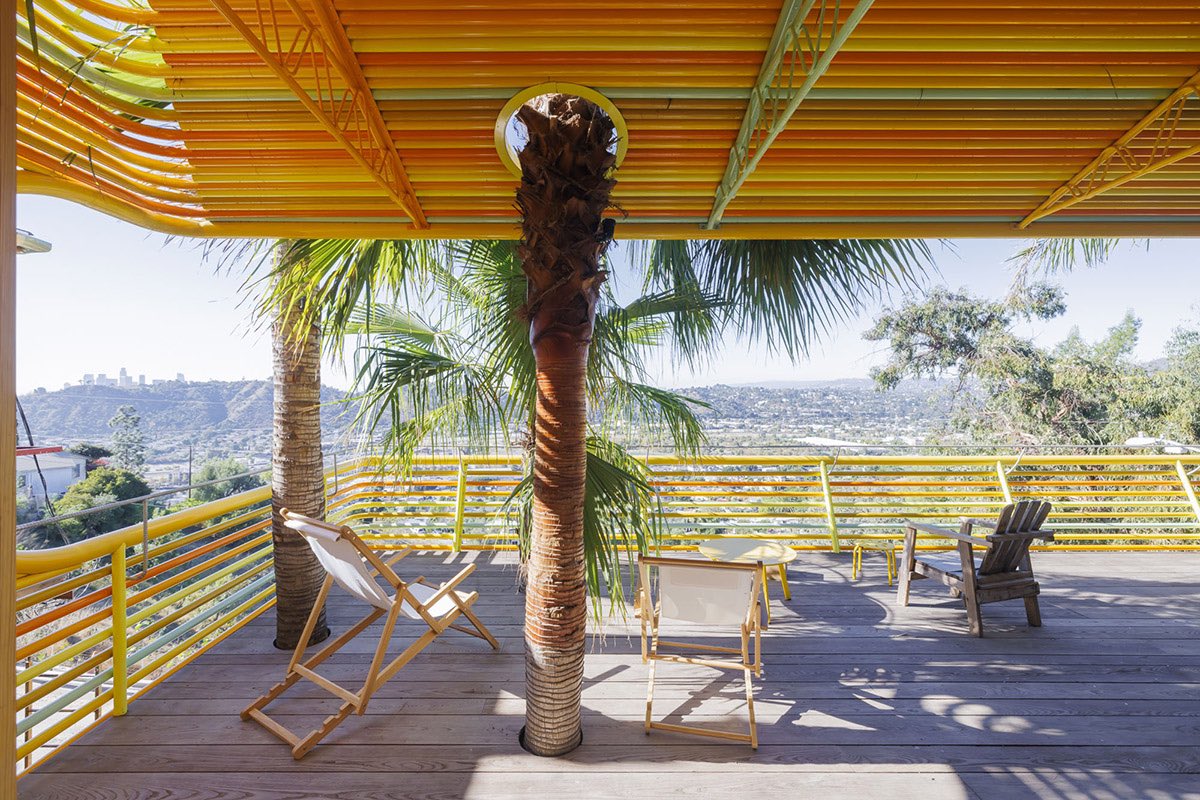 SelgasCano and Diego Cano wrap La Canaria House with recycled aluminum colourful tubes in LA: worldarchitecture.org/architecture-n… #architecture