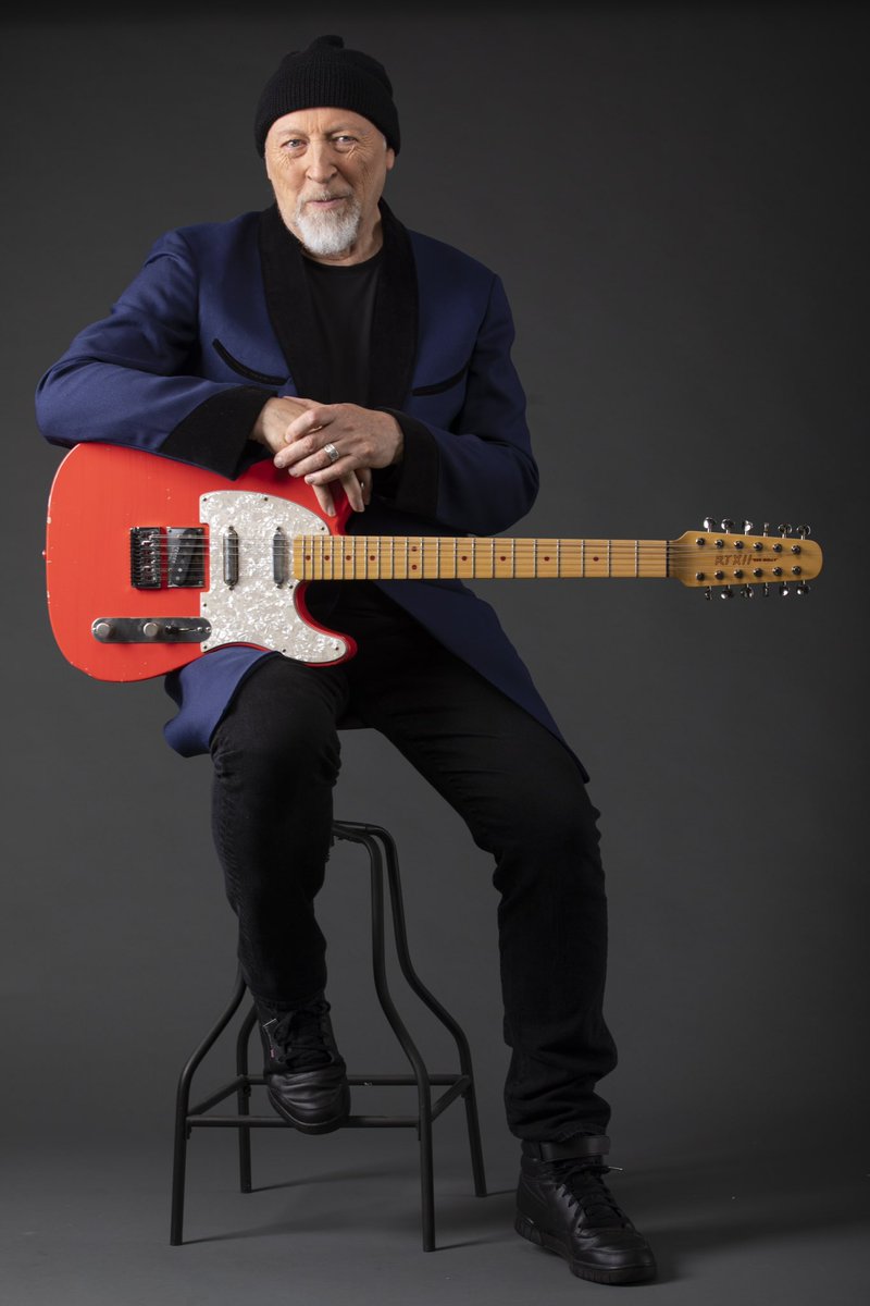 Sending birthday wishes RT’s way as he celebrates his 75th trip around the sun today! The party will continue in London on June 8th where Richard will be performing @RoyalAlbertHall 75th birthday celebration. Tickets available now at richardthompson-music.com/tour-dates