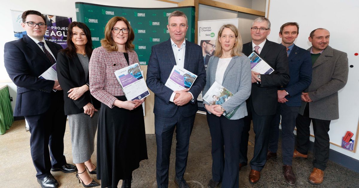 🚀 Big day for Project EAGLE! Launched our first micro-credential in Data Analytics at <a href="/UL/">University Of Limerick</a> City Campus. Thrilled to have support from Minister Niall Collins, MEP Billy Kelleher, and Provost Shane Kilcommins 🎓💡

bit.ly/4alty33
#ProjectEAGLE #DigitalSkills #DataAnalytics