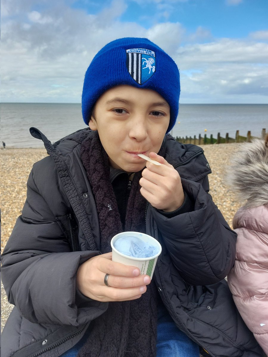 Repping in Herne Bay. He even wanted blue ice cream. #Gills #utg #thenextgeneration
