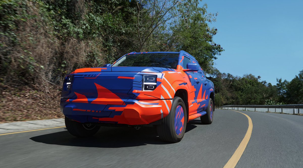 luisdemen's tweet photo. Primeras imágenes de la primera Pick-Up de BYD. Este pick-up doble cabina parece ser de tamaño medio (segmento de una tonelada), llegara para revolucionar el segmento gracias a un presunto esquema de motor híbrido, al parecer PHEV y después una versión EV (aún por confirmar) https://t.co/U8GRysQL6A