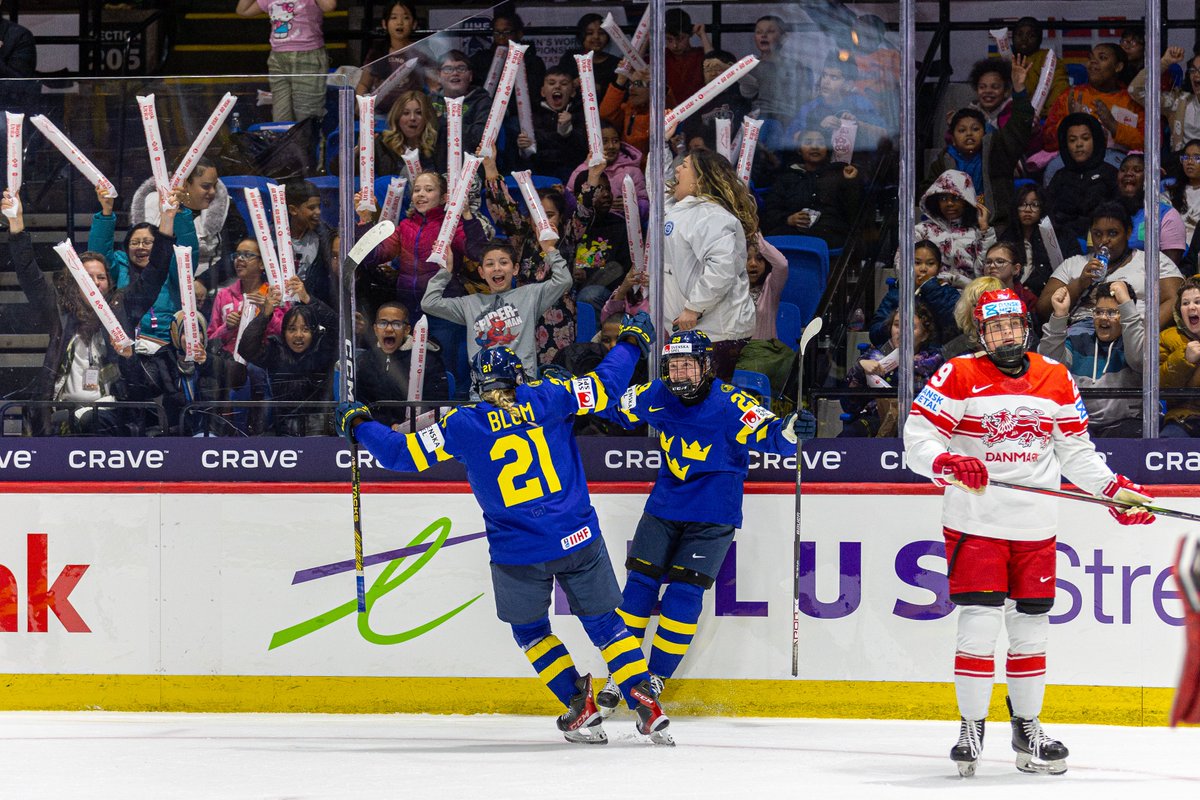 Sweden gets on the board first with two goals from  Felizia Wikner Zienkiewicz and Lina Ljungblom! #WomensWorlds #DENSWE
