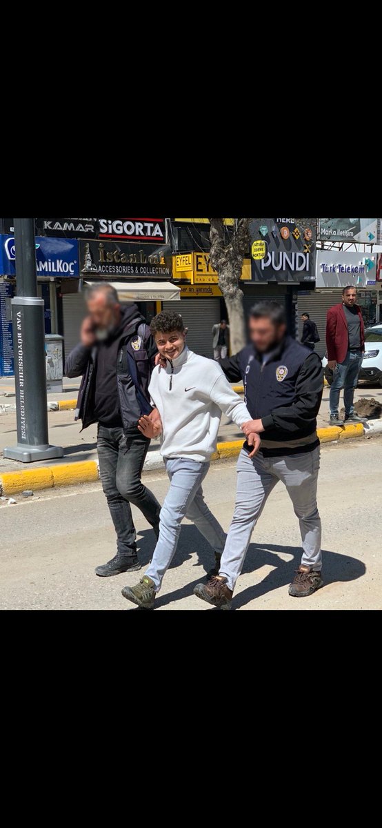 Dmoralice21's tweet photo. İste bu irade kazandı ✌️
#AbdulahZeydan 
#VandaDarbeVar 
#VanBüyükşehir https://t.co/0fSL6h9WJA