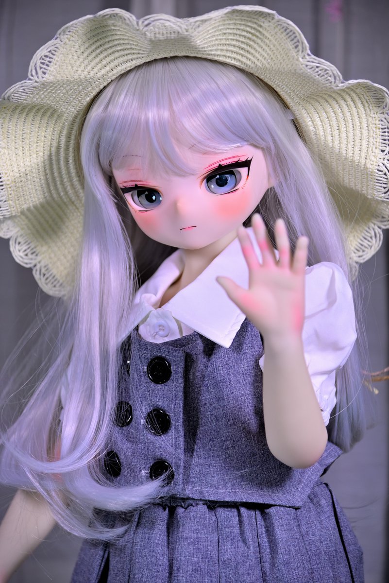 azone_cecily2 tweet picture