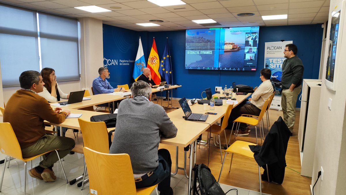 GliderPLOCAN's tweet photo. Acogemos reunión de coordinación del proyecto #SmartCoast4.0 incluyendo visita técnica al faro de #Taliarte para futuras implementaciones operacionales @QAISC1 @ULPGC @LasPalmasPorts @PuertodeGijon @PuertosEstado #Ports4.0 #EconomiaAzul @EcoGobCan @agenciaiisi #ICTSNews @plocan https://t.co/UY2Wfz3AFH