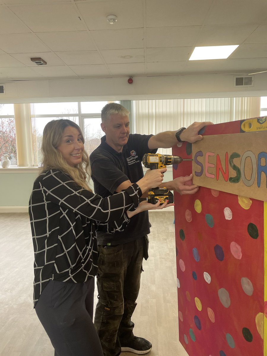 ChloeOT2023's tweet photo. Second day of sensory board building at @turningpointsco amazing to see mine and @JoyakpanumohOT little baby come to life. PS I did not injure myself or anyone else with the drill remarkably 😅 https://t.co/g2pH6luGMX