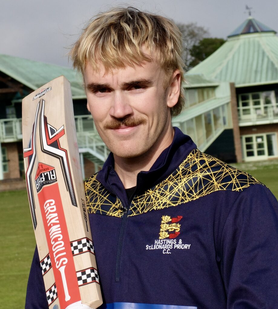 ✍ Alex Osborne is back for @hastingspriory re-signing for 2️⃣0️⃣2️⃣4️⃣🔥 #WSX #WSXCricket #Agent #Cricket