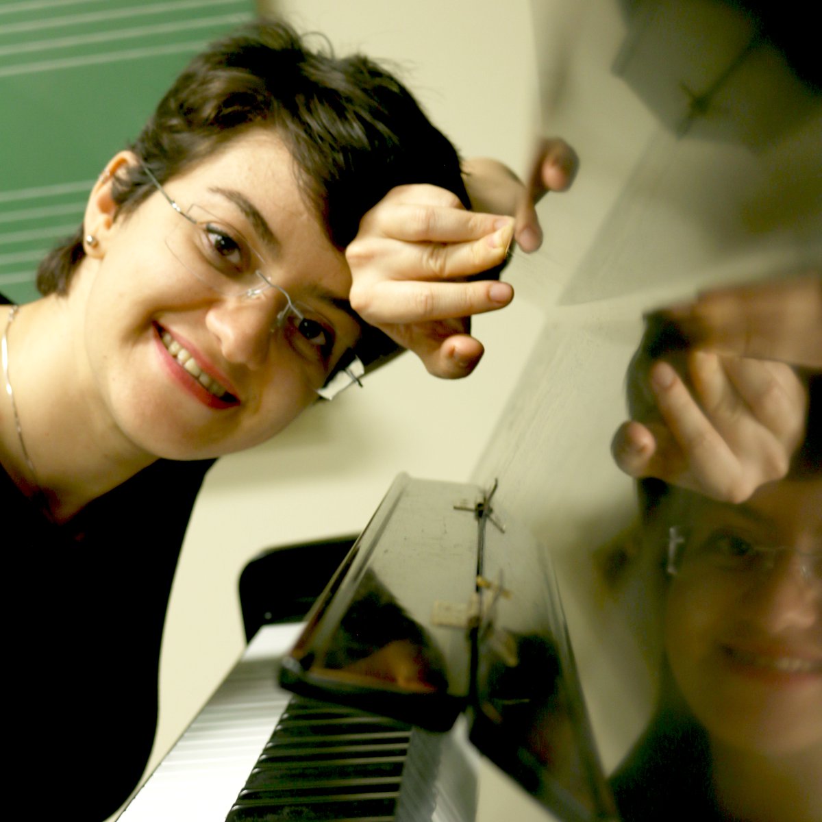 westernuMusic's tweet photo. Congrats to @WesternU doctoral student Iranian composer-guitarist Neda Samavati who has been selected as a Future Award winner as part of Hamilton Philharmonic Orchestra @H_P_O's Composer Fellowship program!🎉
https://t.co/ANqA7401zn
#Composition #GradLifeWesternU #PurpleAndProud https://t.co/wOGg3oY7eB