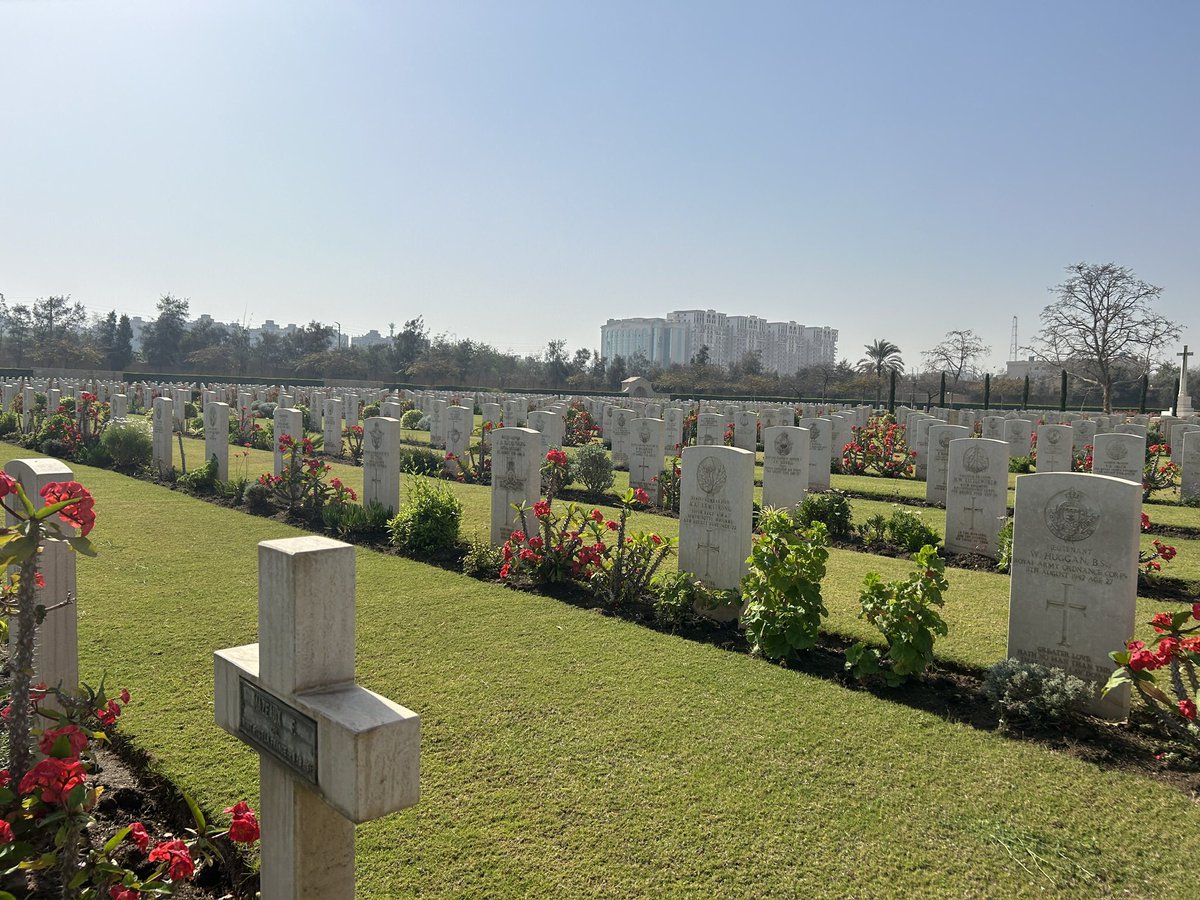 When people think of @CWGC in Egypt they often think of El Alamein but here in Cairo, Heliopolis War Cemetery is a jewel. The global nature of WW2 reflected in the fact that over 20 nationalities are buried here.