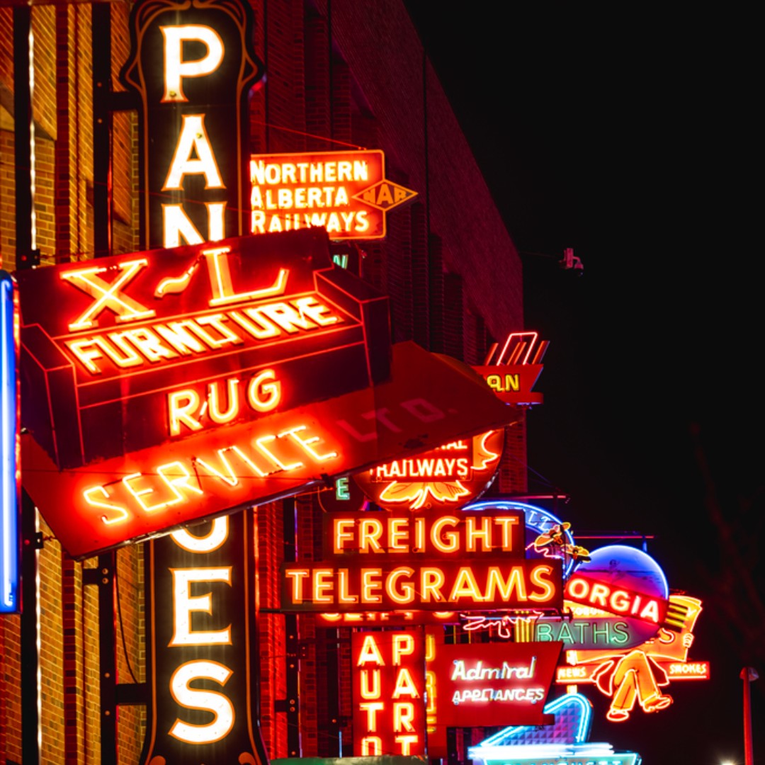 We love a good glow-up 💡 Did you know: #YEG's Neon Museum has 30 restored signs? True story. Not just an iconic backdrop, but a historical one too! 📷: @CityofEdmonton | Why Edmonton #yegdt #NeonMuseum #Yeggers