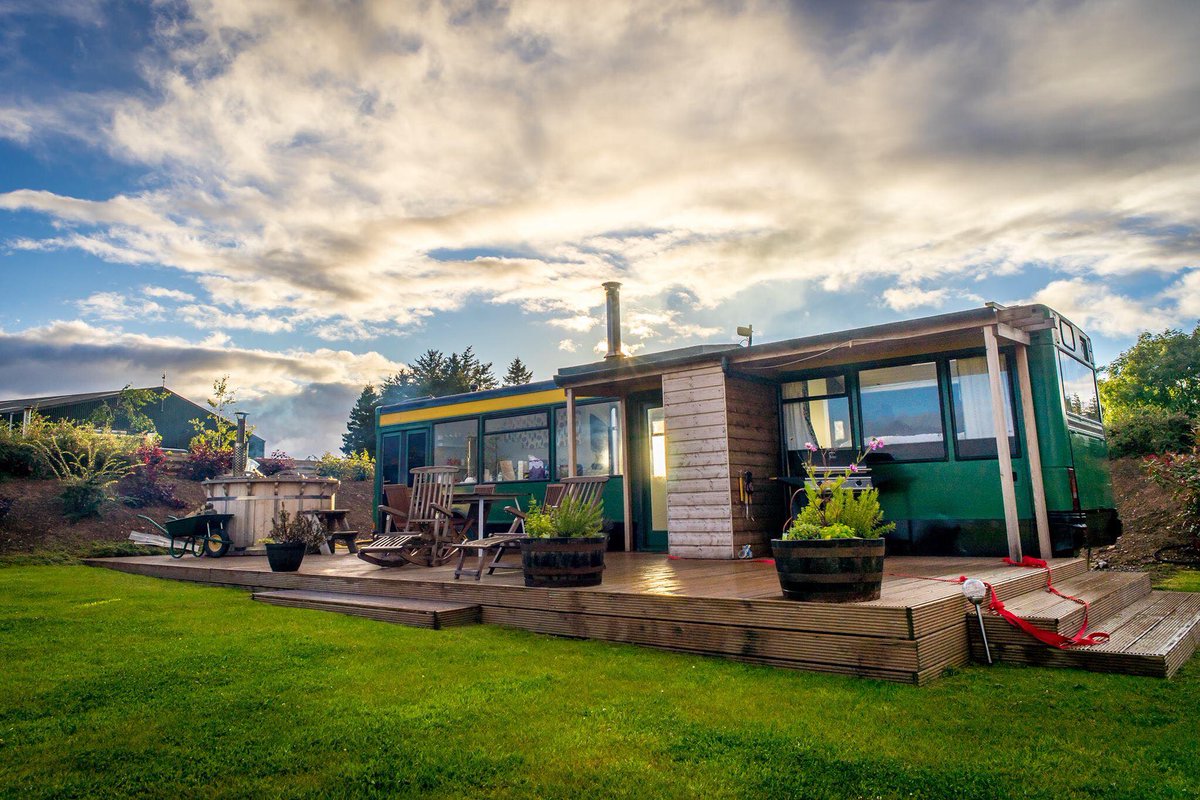 Recently voted Scotland's Greatest Escape - The Bus Stop. Quirky & unique accommodation in a mix of luxury & rustic old buses set in the countryside on an arable working farm visiteastlothian.org/business/the-b… #VisitEastLothian #EastLothian #Scotlandsgreatestescape #selfcateringscotland