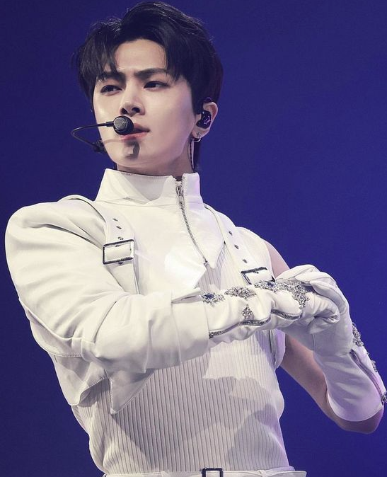 Happy 22nd birthday to ENHYPEN's Jay!