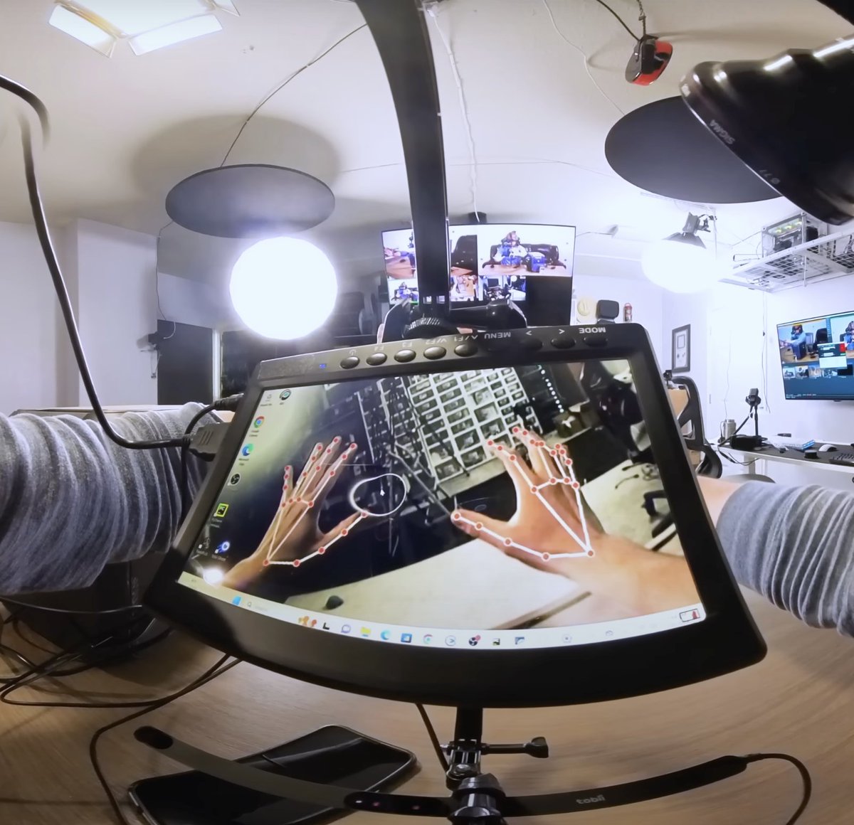 YouTuber @BascllyHomeless built a “knockoff” Apple Vision Pro