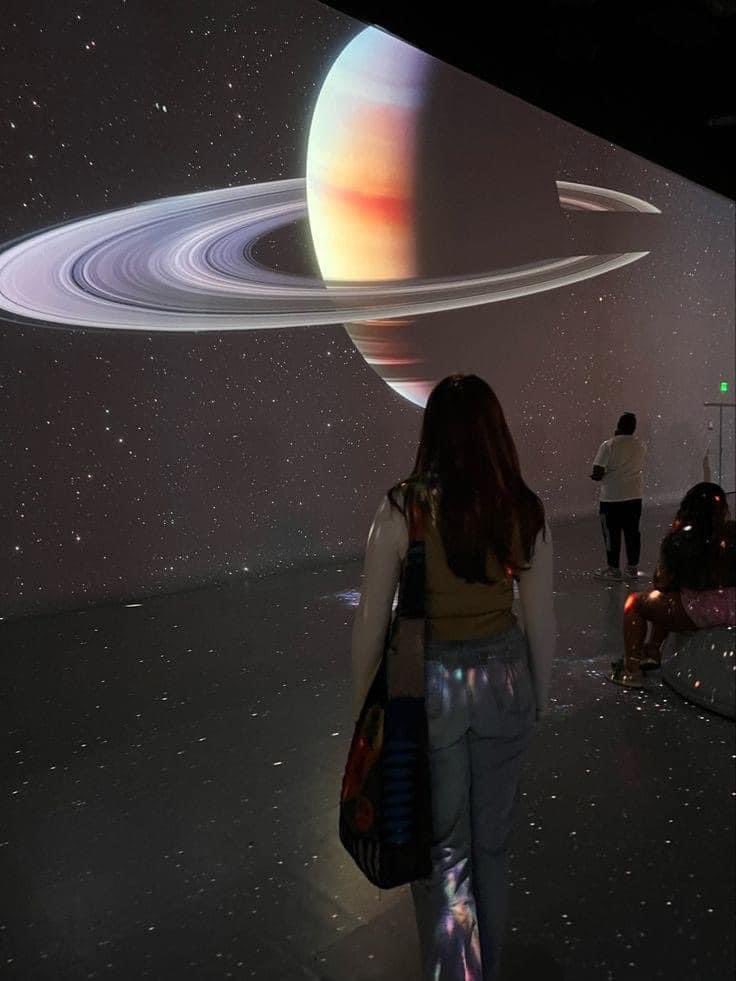 Si te lleva a una exposición de Astronomía, ¿cuenta como cita?