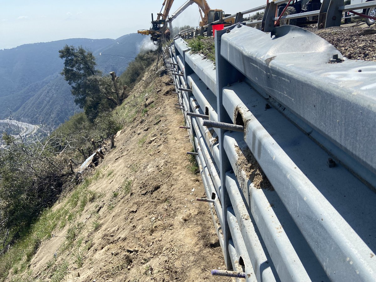 SBCO: RTE 18📷REMINDER📷A FULL CONNECTOR CLOSURE of the SR-138 to NB SR-18 continues near Crestline Bridge. Work is weather dependent and may be changed or canceled at any time. 📷For more information: conta.cc/3x1WuhP #Caltrans8