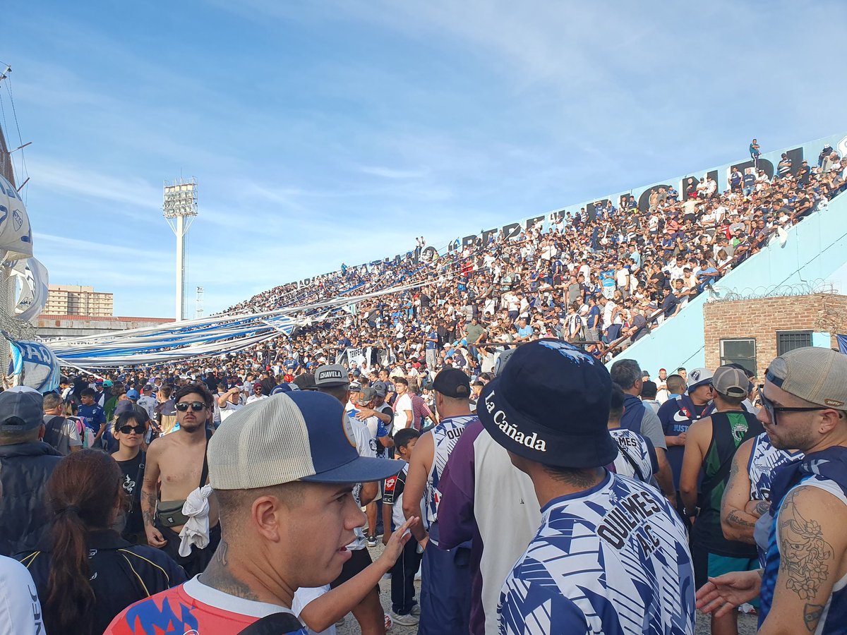 <a href="/RomanSledz/">Roman Sledz</a>