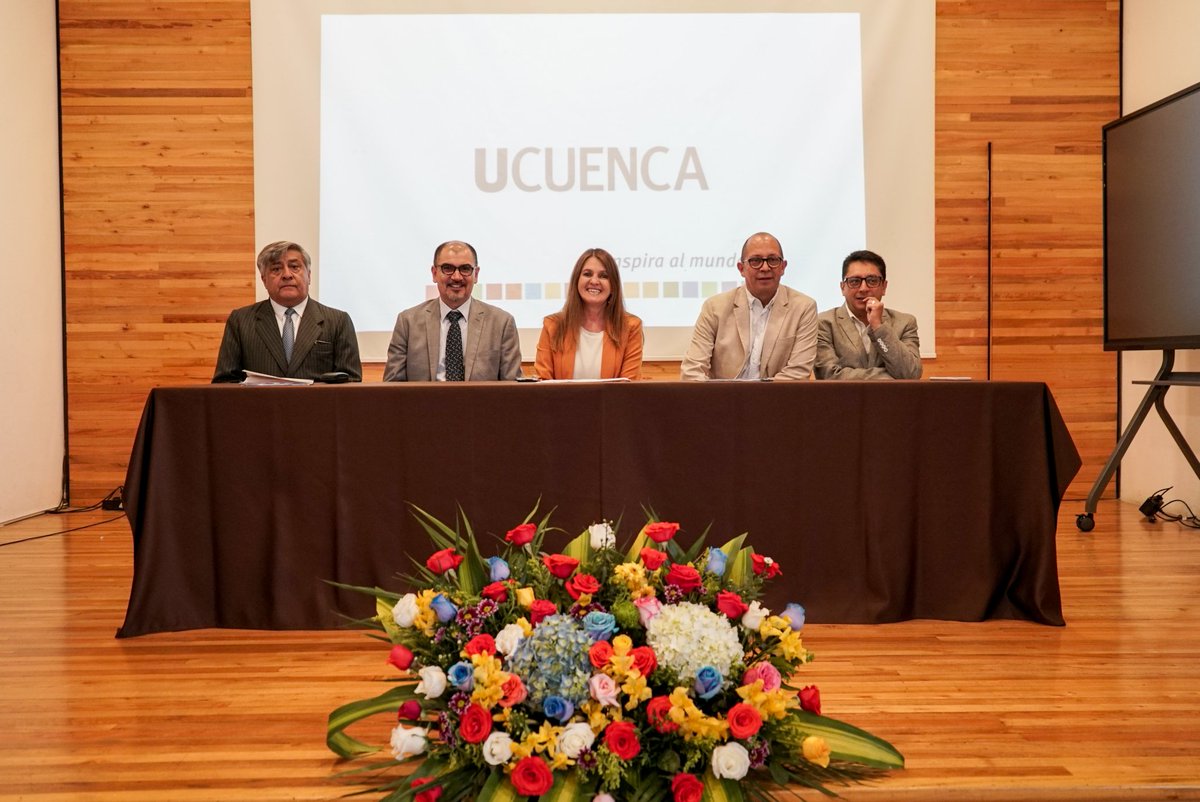 UCuenca tweet media
